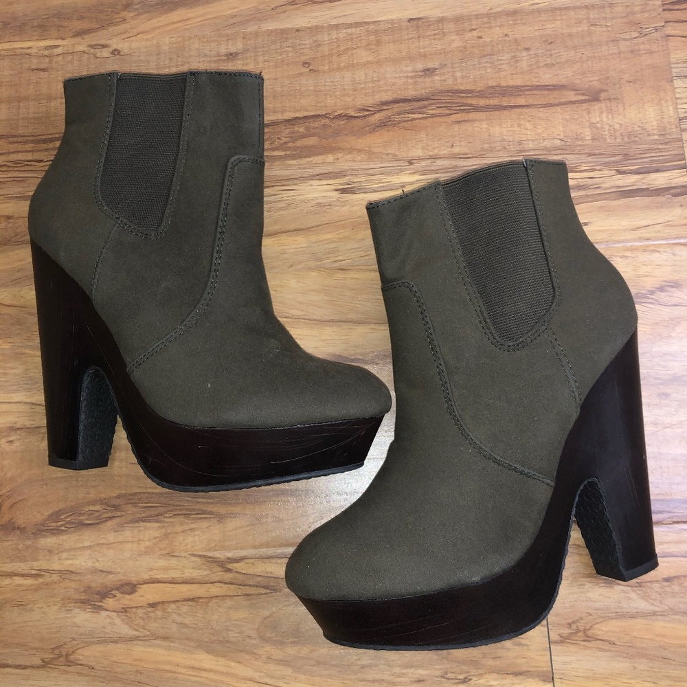 Womens BAMBOO Green Heeled Bootie